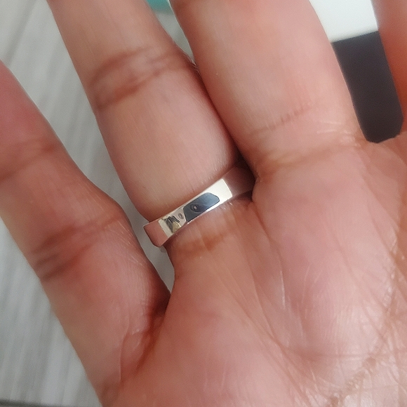 Tiffany Ring size 5 - Picture 9 of 9